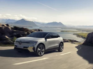 RENAULT MEGANE E-TECH ELECTRIC (BCB)