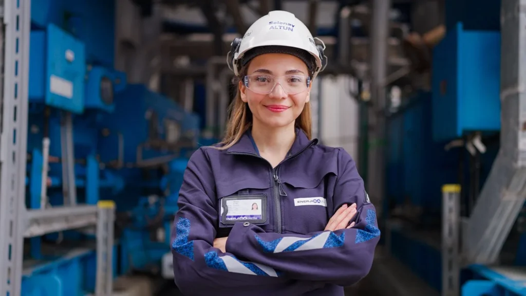 Enerjisa Üretim Rüzgarı Enerjiye Dönüştüren Kadınlar Programı