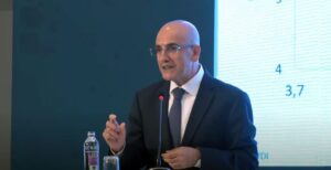 Mehmet Şimşek yeşil dönüşüm açıklamaları Türkiye yenilenebilir enerji yatırımları Yapay zeka enerji verimliliği