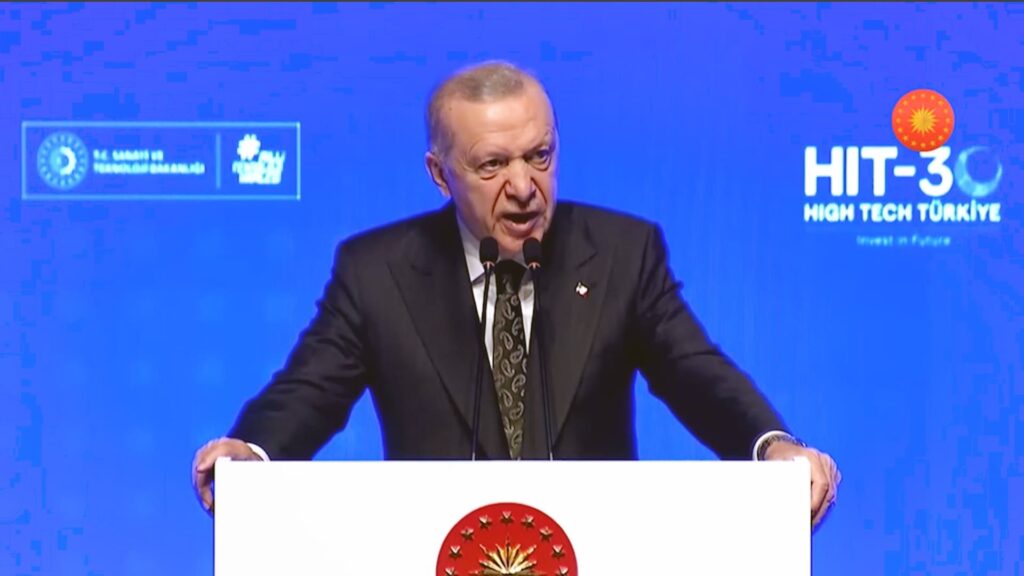 HIT-30 Yüksek Teknoloji Yatırım Programı Türkiye elektrikli araç yatırımları Yenilenebilir enerji teşvikleri Türkiye