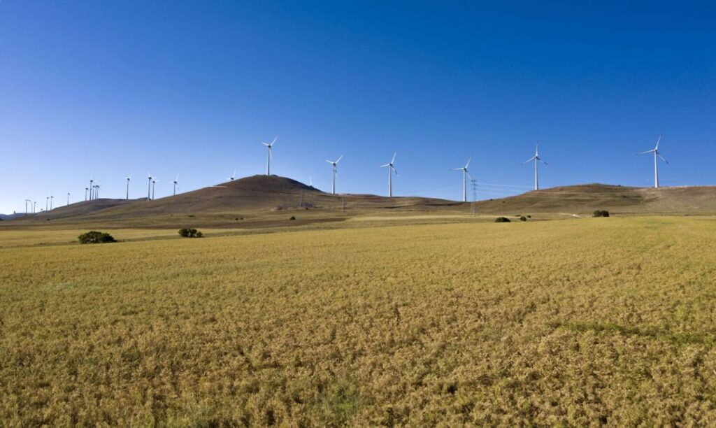 Geycek Rüzgar Enerji Santrali hibrit enerji Polat Enerji güneş enerjisi yatırımı Türkiye yenilenebilir enerji kapasitesi artışı