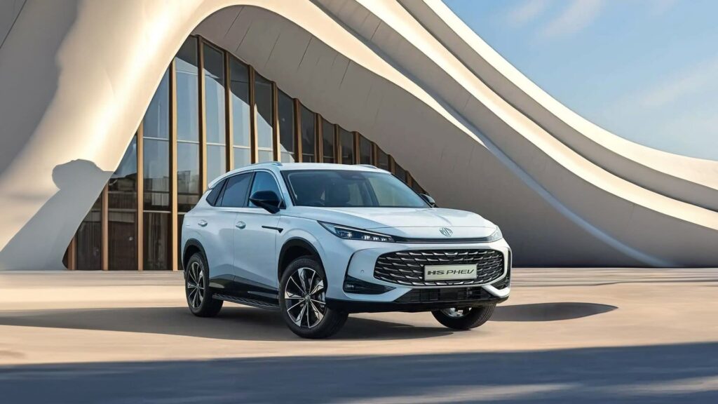 MG ÖTV teşviğinden yararlanan ilk marka MG HS PHEV Türkiye elektrikli menzil BYD Seal U DM Türkiye’de teşvik planları
