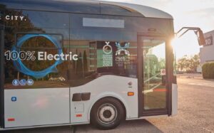 Anadolu Isuzu FIAA fuarı elektrikli otobüs modelleri Novo Volt elektrikli midibüs test sürüşü Grand Toro turizm taşımacılığı otobüs özellikleri