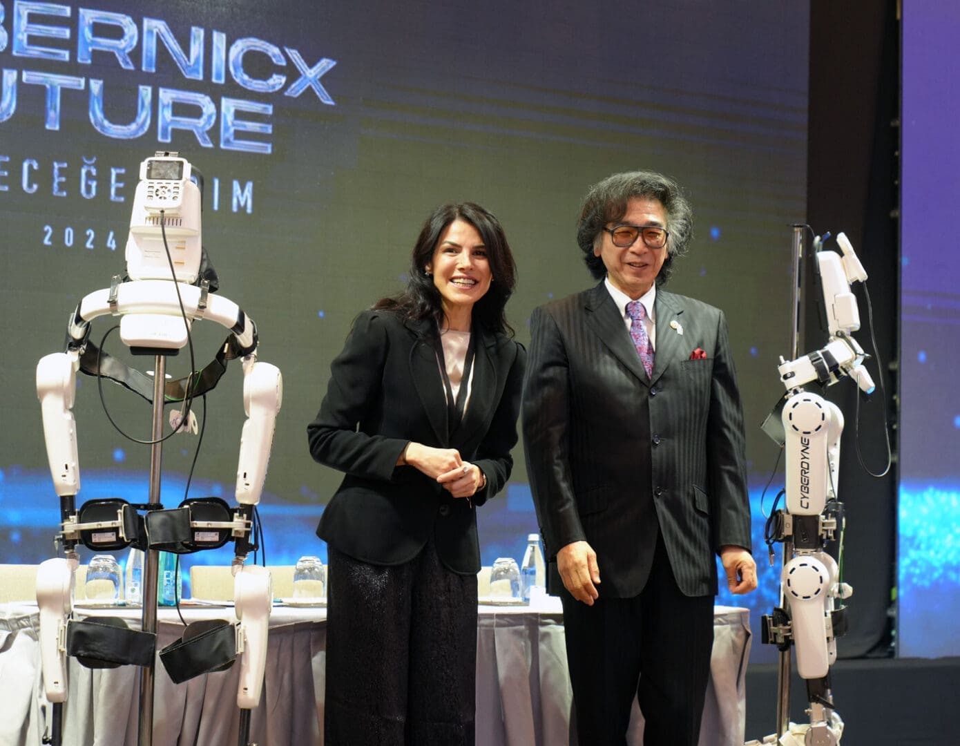 Türkiye’de giyilebilir robot teknolojisi merkezi Cyberdyne HAL robot Türkiye iş birliği giyilebilir sağlık robotu nörorehabilitasyon Türkiye