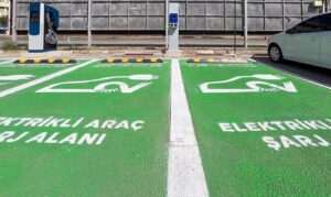 Türkiye elektrikli araç şarj altyapısı gelişimi Ankara İzmir İstanbul şarj istasyonu artışı Çeşme Bodrum elektrikli araç dönüşümü