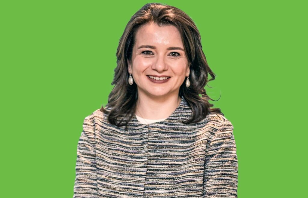 Zorlu Enerji CEO Elif Yener atandı Kadın liderlik enerji sektöründe Zorlu Elif Yener sürdürülebilir enerji stratejisi