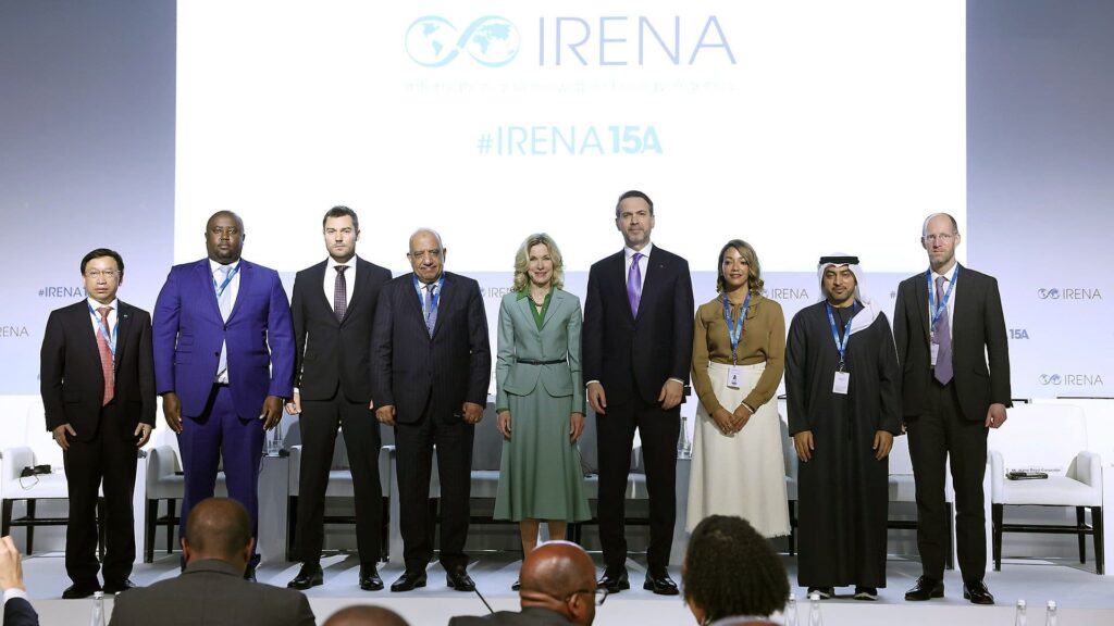 Alparslan Bayraktar IRENA Genel Kurulu enerji hedefleri Suriye elektrik arzı yeşil şebeke stratejileri Türkiye yenilenebilir enerji yatırımları bölgesel iş birliği