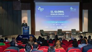 küresel riskler ve iş dünyası stratejileri iklim değişikliği risk yönetimi sigorta sektörü sürdürülebilirlik çözümleri